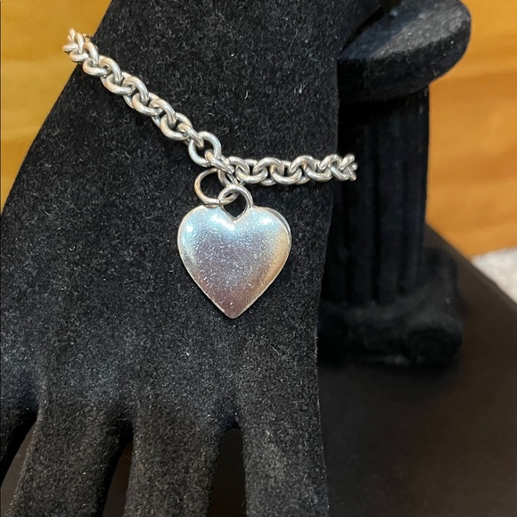Silver Heart Charm Bracelet - Picture 4 of 9
